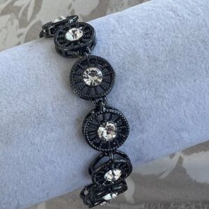Park Lane Focus Bracelet Hematite Filigree Discs